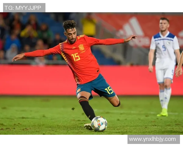 足球明星赛聚焦吉格斯与菲戈的传奇对决展现足球魅力与友谊精神