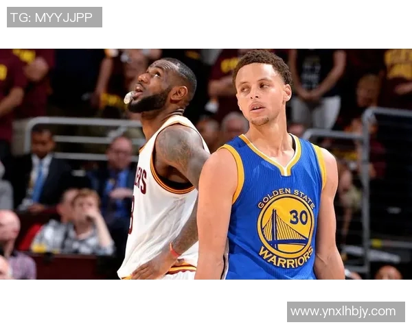 当足球明星与库里同场竞技谁能在运动场上更胜一筹